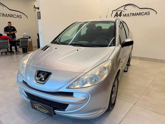 PEUGEOT 207 1.4 XR PASSION 8V FLEX 4P MANUAL PEUGEOT 207 1.4 XR PASSION 8V FLEX 4P MANUAL